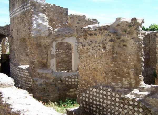 Un milione di euro al Comune per il restauro delle mura dell’Anfiteatro romano